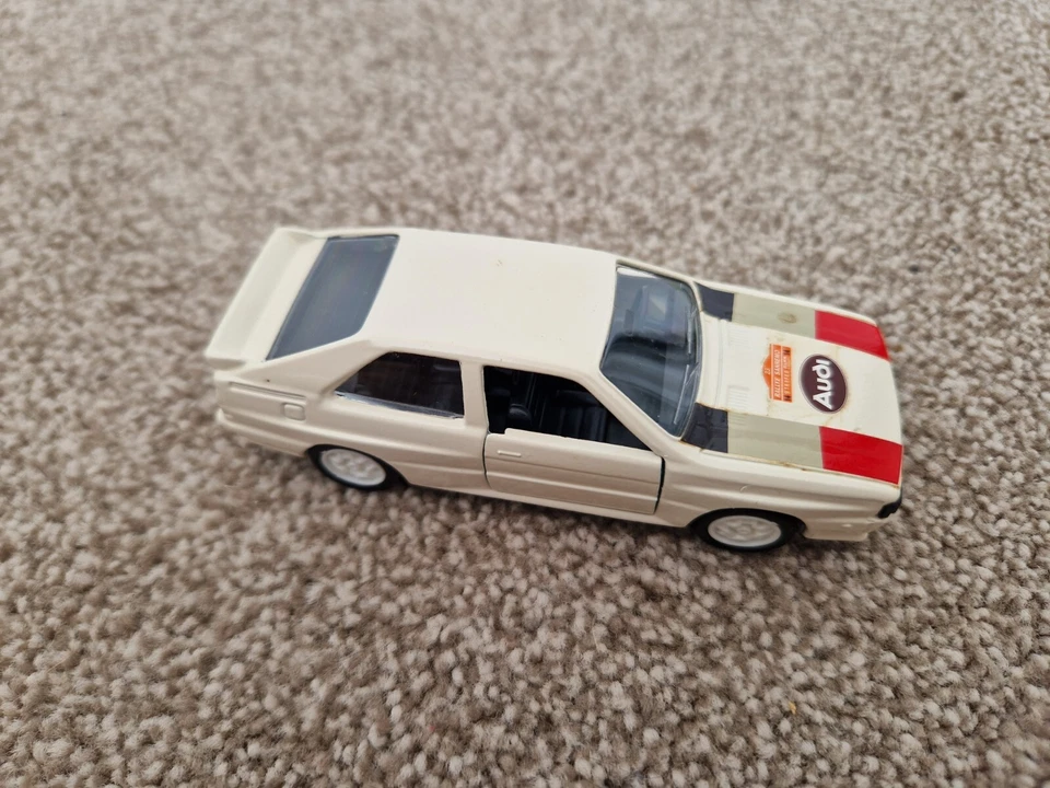 CORGI SOLIDO 1/43 CLASSIC AUDI QUATTRO RALLY DIECAST MODEL CAR - Image 2 of 3