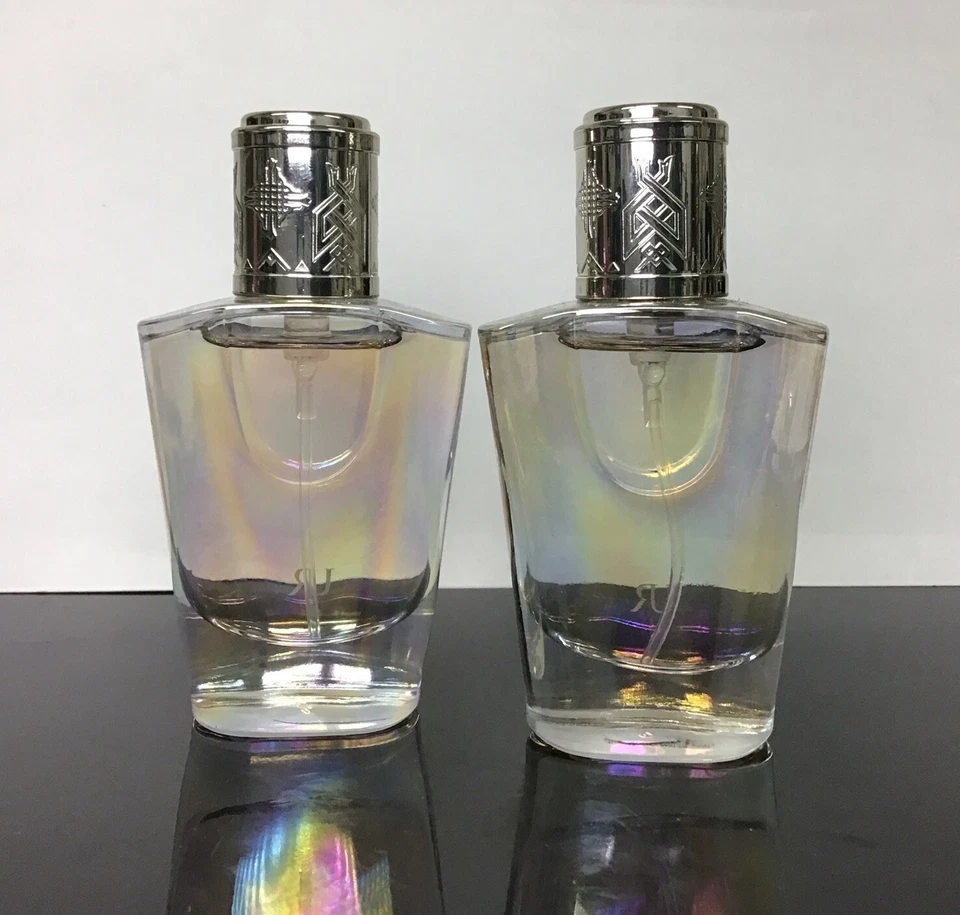 Lote de 2 Ur By Usher para mujer eau de parfum mini spray 0,5 fl oz, como en la foto. Foto 2 de 4