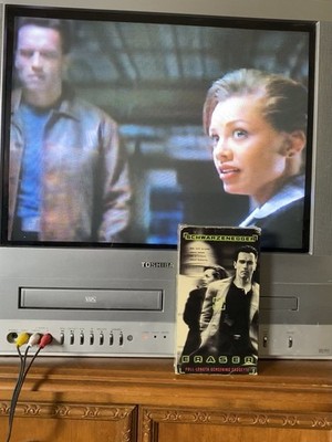 Eraser VHS 1996 Screener Arnold Schwarzenegger Vanessa Williams James Caan