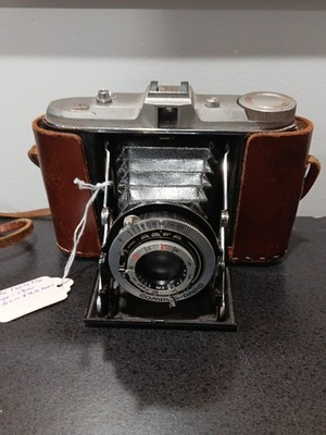 Agfa Isolette Camera With Leather Case 1940-1950 Era 8.5cm F45 Lens