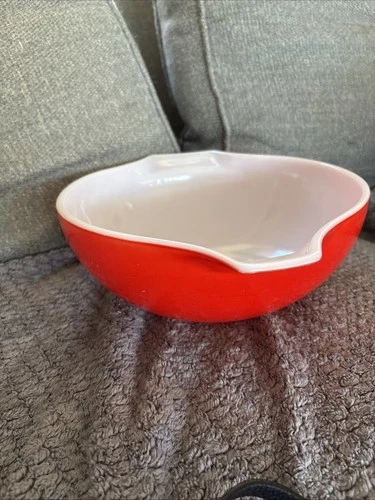 Pyrex Red Friendship Cinderella 4 Quart Mixing Bowl #444 Vintage 1950s-1960s USA