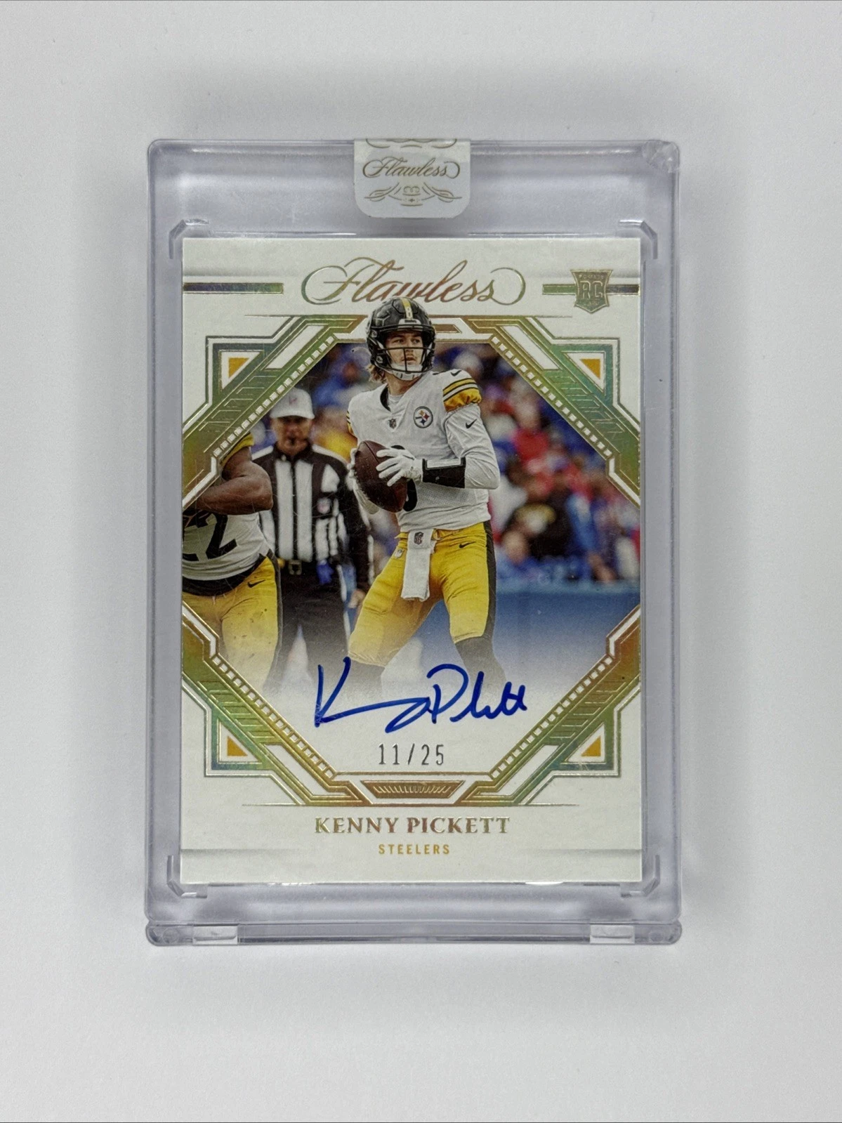 2022 Panini Flawless Kenny Pickett Rookie Auto /25 Frame