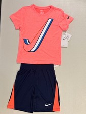 Nike Boy s Dri Fit Logo Graphic Shirt  Shorts 2 Piece Set, Size 7 3280 