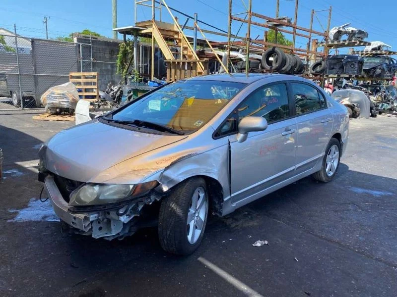 Actuador cerradura puerta pasajero delantero derecho 2006 07 08 09 10 11 Honda Civic sedán Foto 3 de 4