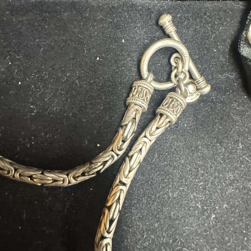 .925 STERLING SILVER Byzantine 22