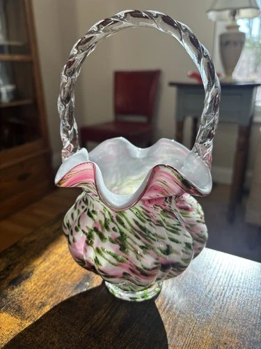 Vintage Fenton Art glass 9.25” Basket Vasa Murrhina Rose With Aventurine Green