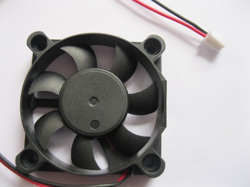 2 pcs Brushless DC Cooling Fan 7Blade 12V 5010S 50x50x10mm 2 Wire Sleeve Bearing - Picture 2 of 2