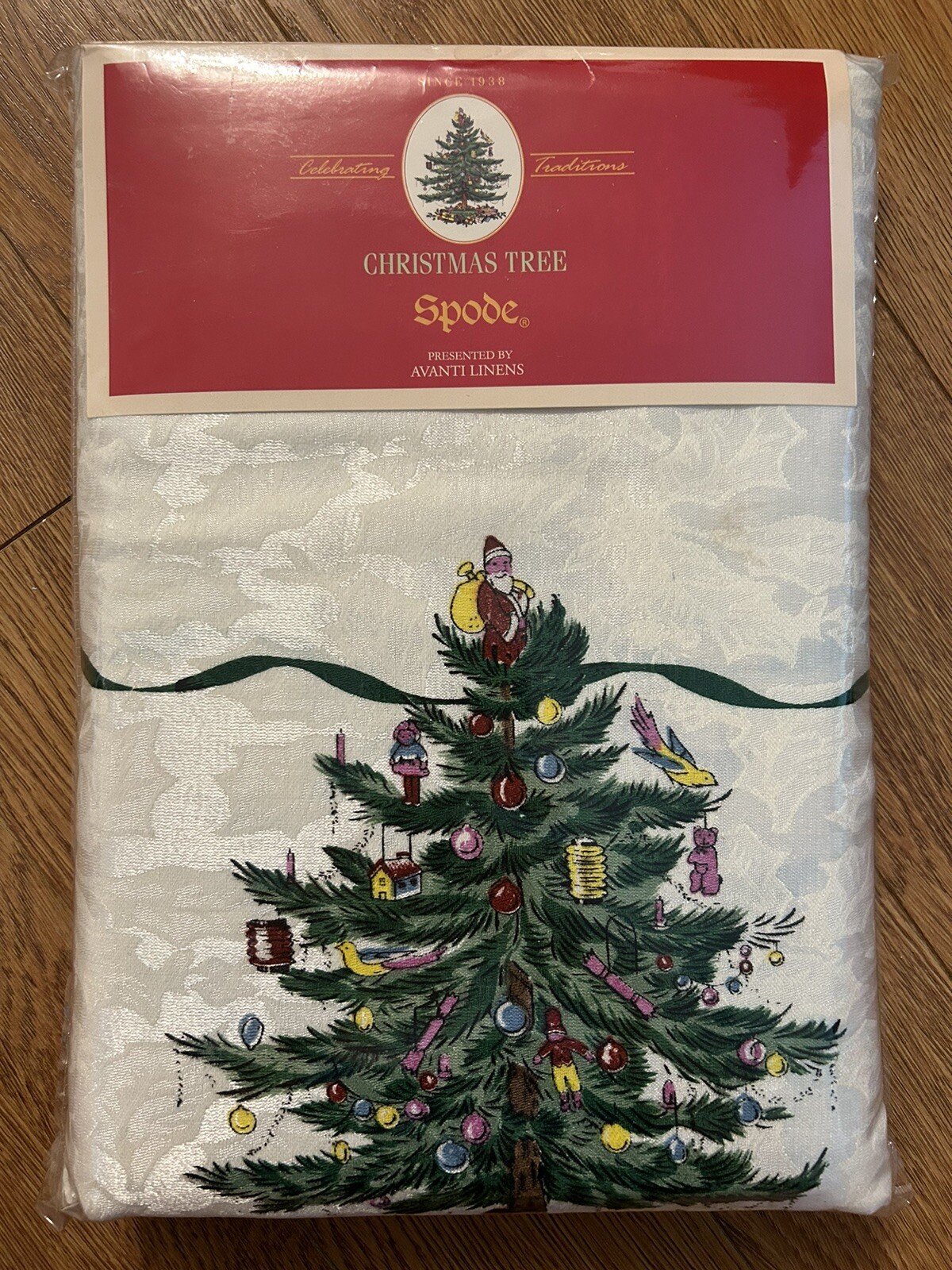 Spode Christmas Tree Holiday Tablecloth 60 X 144 Oblong for sale