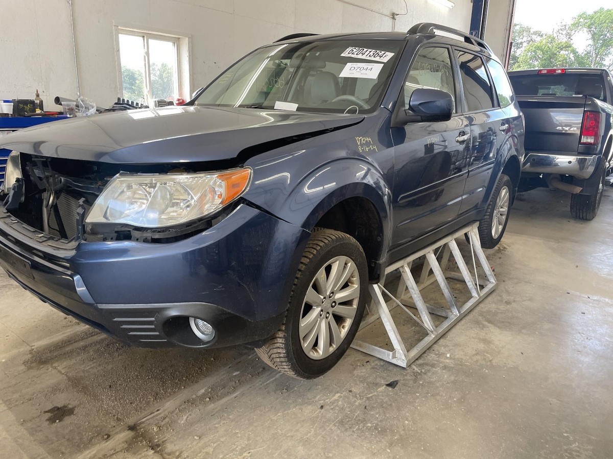 Used Left Tail Light Assembly fits: 2013 Subaru Forester Left