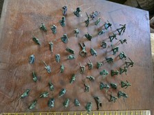 Large Lot Of Green Toy Soldiers 44 Pieces, Plastic Unmarked