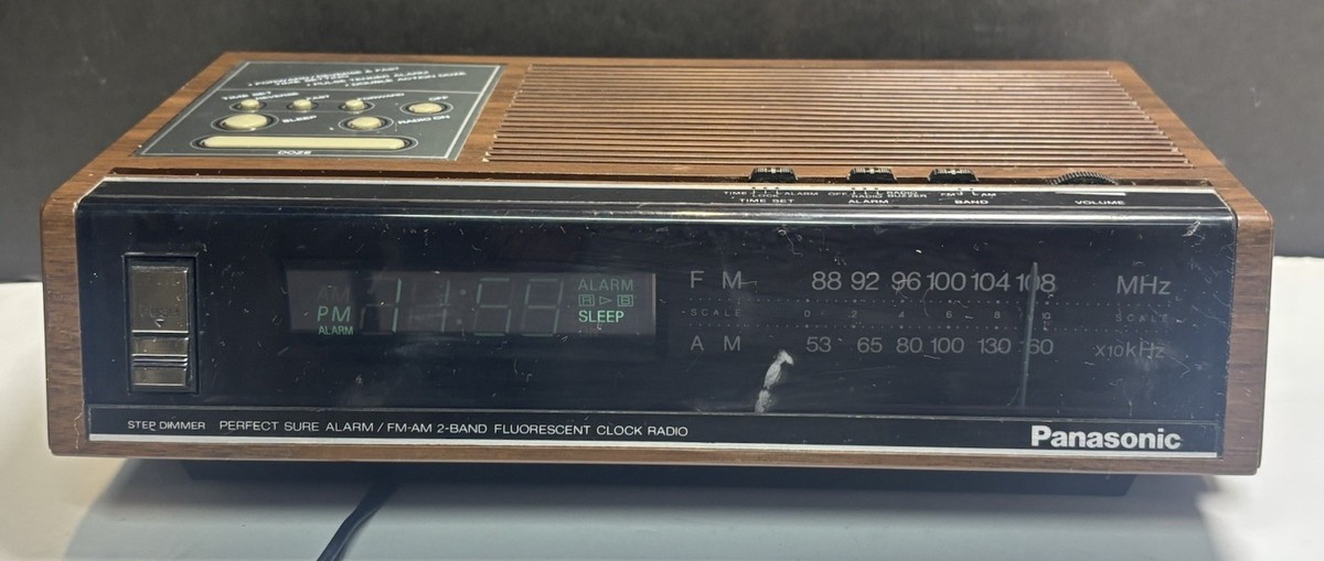Vintage Panasonic RC-6130D AM/FM Clock Radio Blue Fluorescent