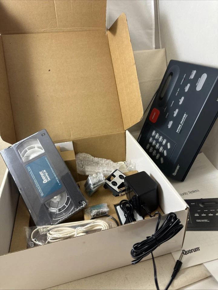 Quorum Home Master HM-100 Security System with remote , cassette ,  AC adapter - Image 4 of 4