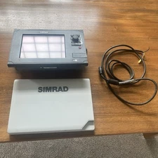Simrad NSS8 AMER Chartplotter And Multifunction Display NSS-8 TESTED
