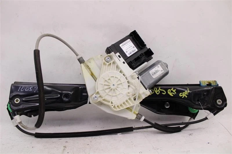 Used Front Right Door Window Regulator Front fits: 2006 Volkswagen Passat electr Foto 2 de 4