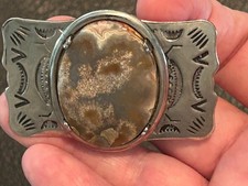 Vintage silver-tone Western belt buckle with agate gemstone cabochon
