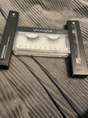 Younique  magnetic eyelashes 