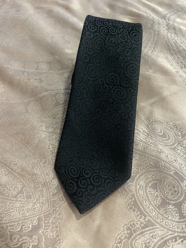 Dolce & Gabbana Mens Black Skinny Tie NWOT - Image 3 of 4