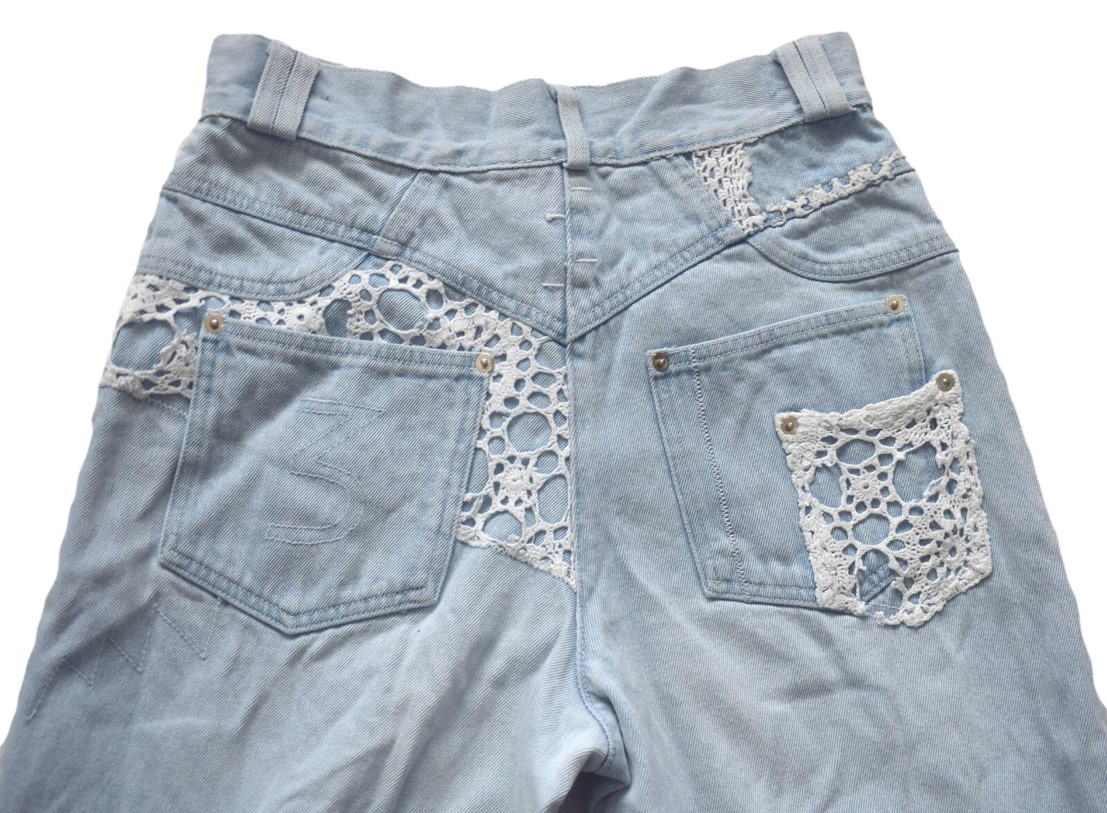 Womens Vintage Jeans 90s Pale Blue Distressed Look Zip Fly Tapered Retro 10 image 4