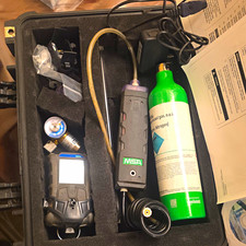 MSA ALTAIR 4XR Multigas Detector Kit w/ Case & Calibration Gas, LEL/O2/CO/H2S