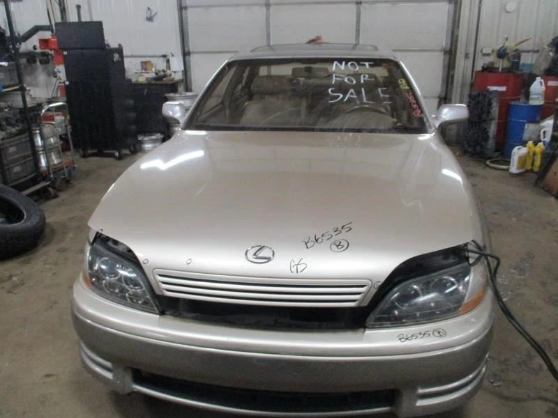 (DOES NOT INCLUDE BUMPER) Front Bumper Reinforcement Fits 92-96 LEXUS ES300 3415 Foto 2 de 4