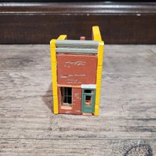 Downtown Deco HO Short Building See Description 