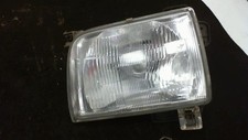 Feu avant (phare) Nissan PICK-UP