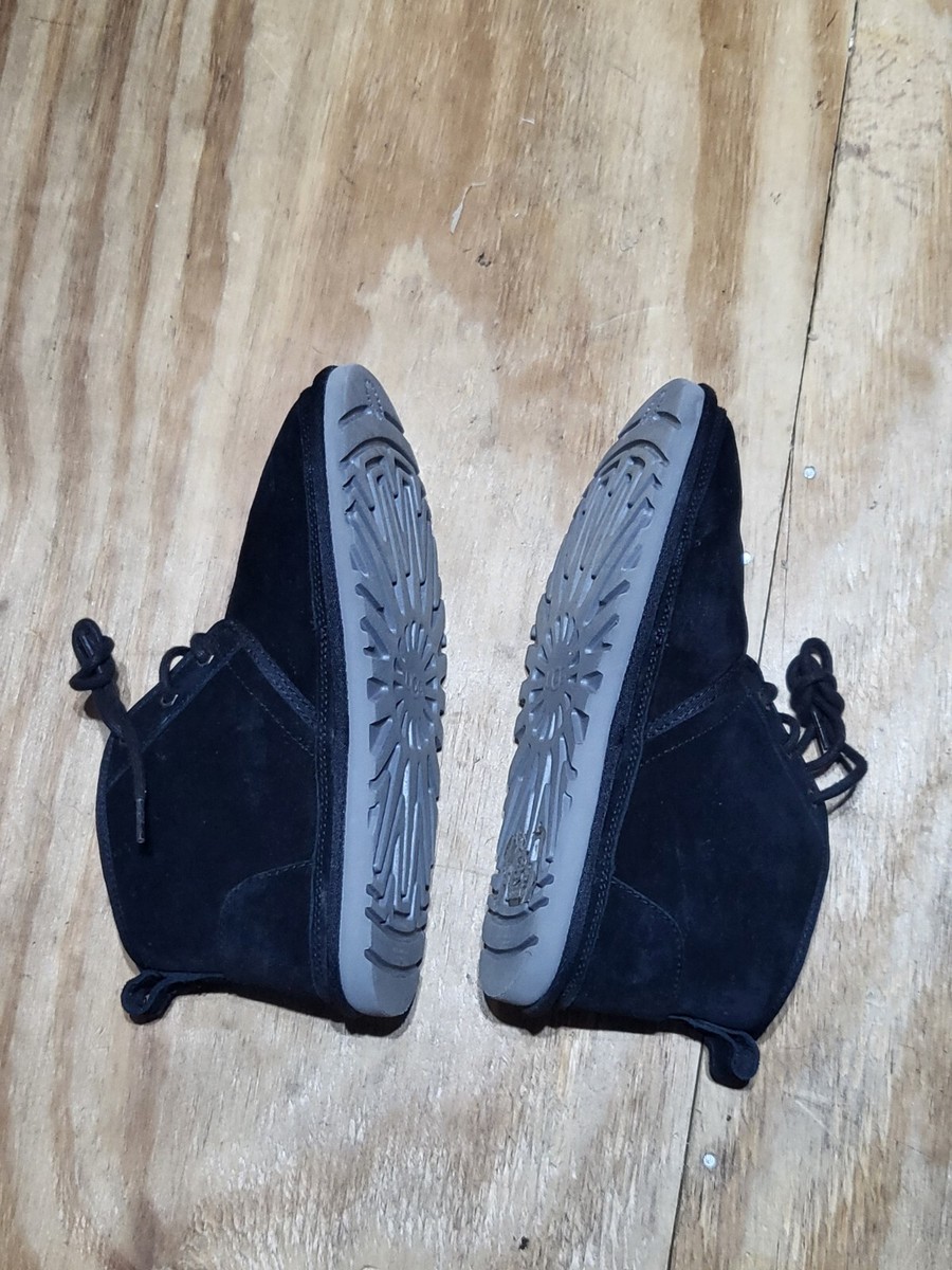 UGG Neumel Graphic Outline Chukka Boot Style 1130715 Size 9  display picture 1