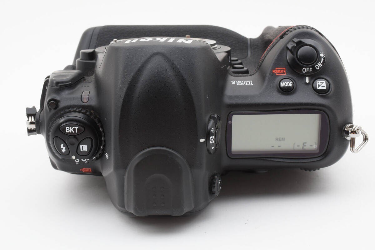 Nikon D3S 12.1MP Digital SLR Camera Black Body From Japan | eBay Nikon D3S 12.1MP Digital SLR Camera Black Body From Japan | eBay
