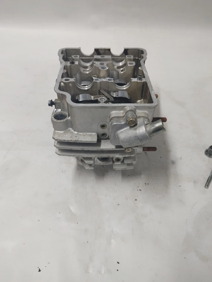 Kawasaki Vulcan VN750 1987 motor trasero extremo superior culata 11002-1215 Foto 3 de 4