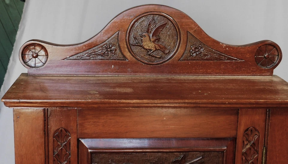 Antique Art Nouveau medicine cabinet hand carved crane fish ca. 1890 mahogany - Image 3 of 4