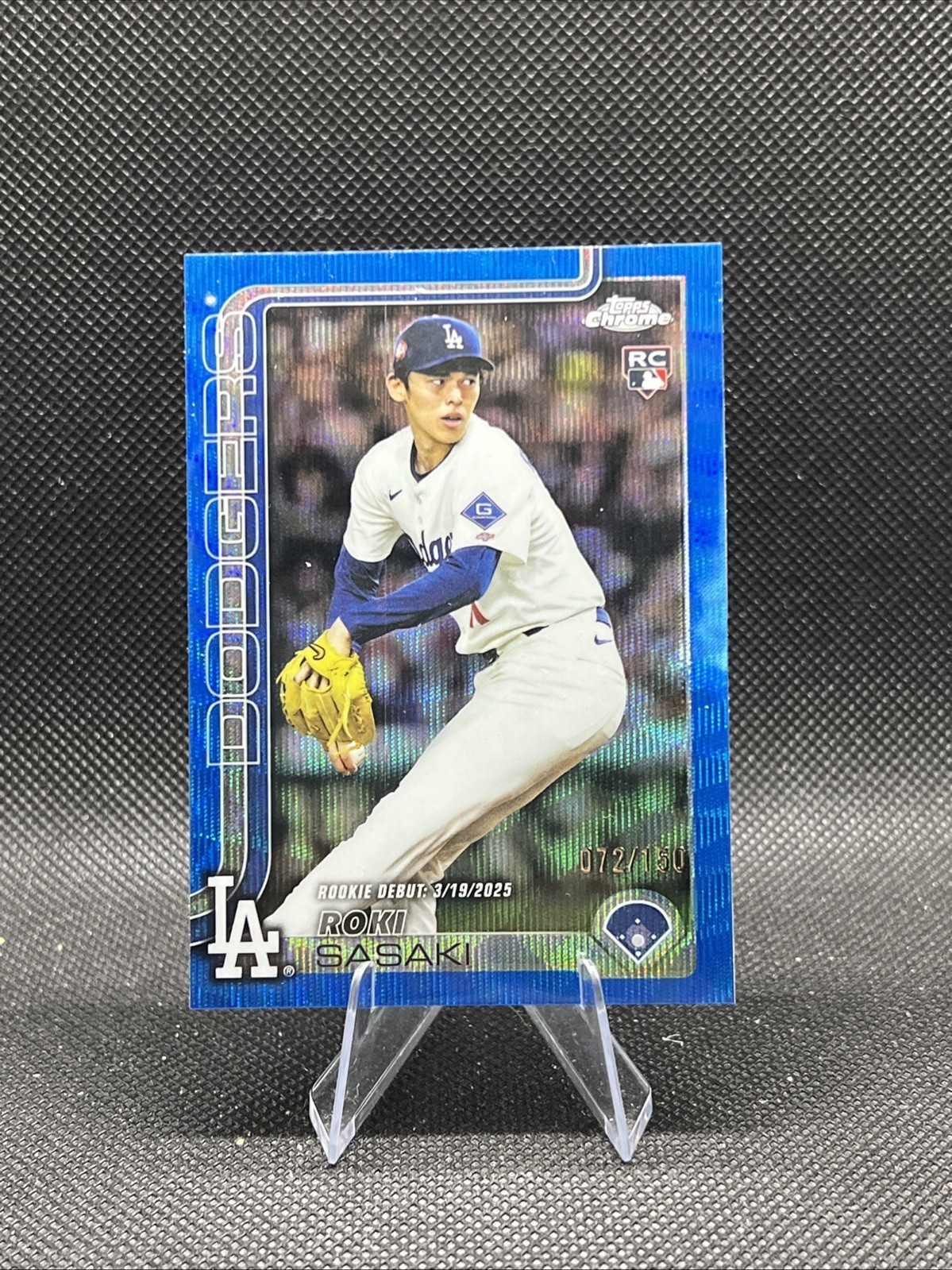 Roki Sasaki Rookie Blue Wave Refractor /150 2025 Topps Chrome Update #USC73