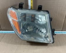 2005-2008 Nissan Pathfinder Passenger Side Headlight 114-59413r Oem.