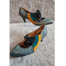 Poetic License Delish Peacock Leather Mary Jane Pump Shoes Women Size 10M Multi