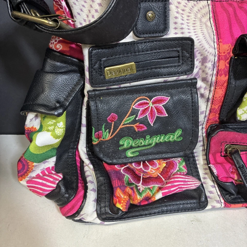 Desigual 多色拼布腰带/手拿包 二手状况良好 — 第 2/4 张图片