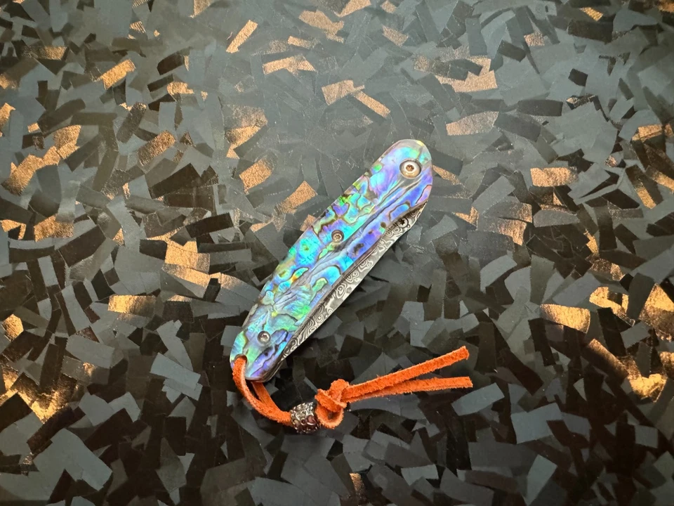 Abalone Damascus Folding Pocket Knife - Image 4 of 4