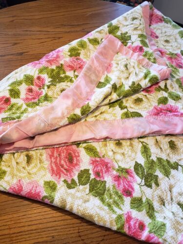 Coperta termica vintage bordo raso doppia / rosa e verde rose sintetiche - Foto 9 di 12