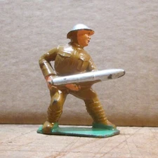BULLET FEEDER - MANOIL LEAD SOLDIER No. 24