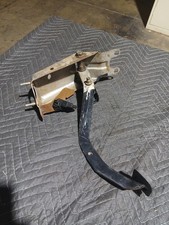 95 - 97 Chevrolet S10 Clutch Pedal Assembly Oem Gmc Sonoma