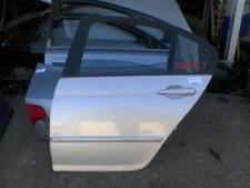 Porte arrière et accessoires BMW 2002