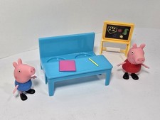 Peppa Pig School Days Playset Desks Chalkboard Figures Vintage 2003 Jazwares Toy