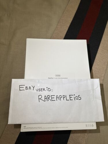 Apple iPad Pro 11” 2nd gen iOS 13.6 512gb WiFi Space Gray A2228 - Picture 3 of 3