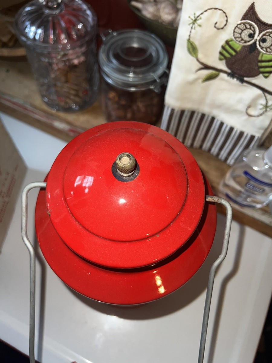 Coleman Single Mantle Lantern Model 200A Red Made in 1964 Coleman Single Mantle Lantern Model 200A Red Made in 1964