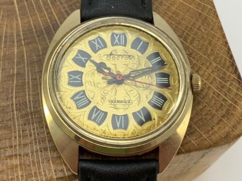 Vintage 1970s USSR Watch Wostok Wrist Watch 17 Je… - image 1