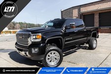 2018 GMC Sierra 2500 HD Denali Pickup 4D 6 1/2 ft