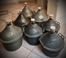 damigiane vetro per vino usate ma ottime condizioni per un tot di lt.95 leggetee