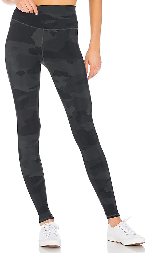 High-waist Vapor Leggings in Hunter Camouflage – Carbon38