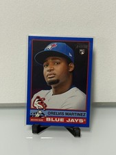 2025 Topps Heritage - Orelvis Martinez #383 (RC) Dark Blue Border