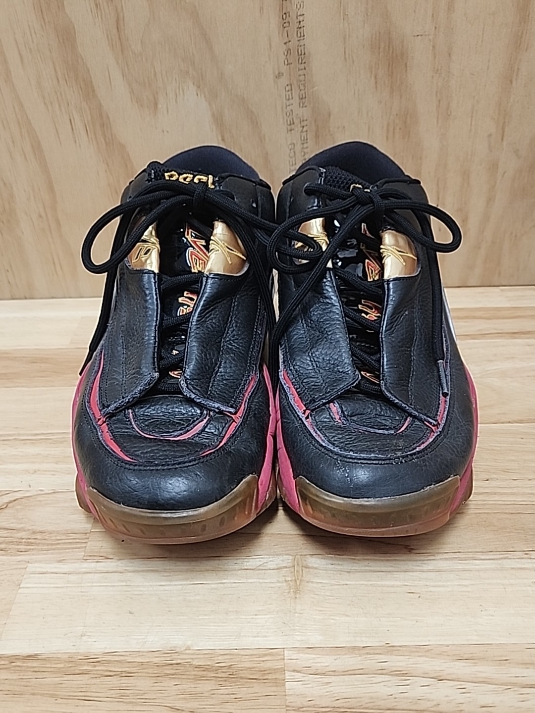 Reebok The Answer DMX 10 Men Size 9.5 J02565 Black Red Gold Training Shoes