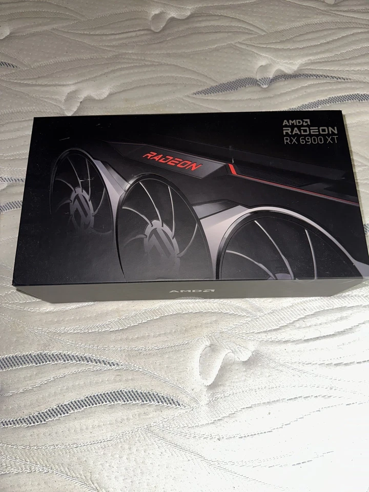AMD Radeon RX 6900 XT 16 GB RAM - Tarjeta gráfica - Usada   Foto 2 de 4