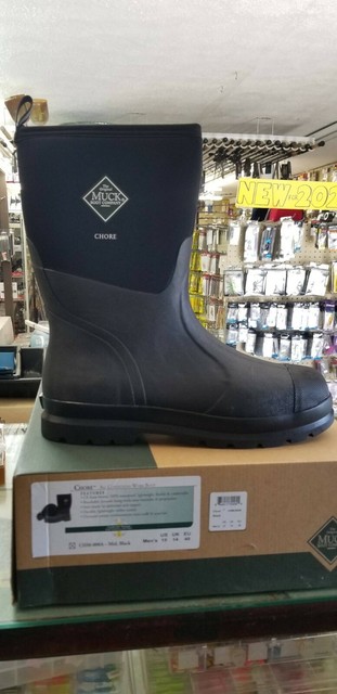 mens muck boots size 10